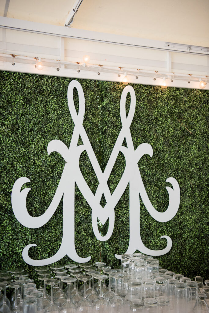 Monogrammed Bar Backdrop Decor Ideas for Timeless Wedding Reception